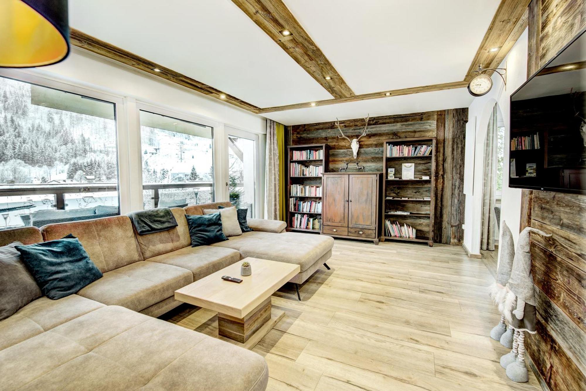Chalet Sabrina Mit Aussenpool Im Sommer Kaprun Extérieur photo